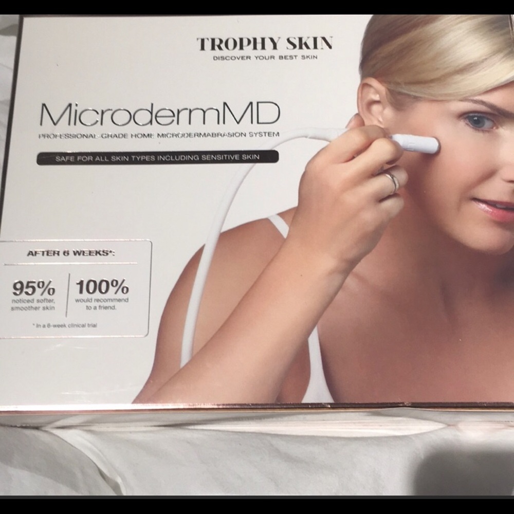 NIB MicrodermMD by Trophy Skin